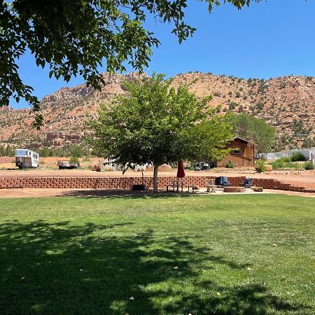 Zion'S Blue Sage Bed & Breakfast Hildale Exterior photo
