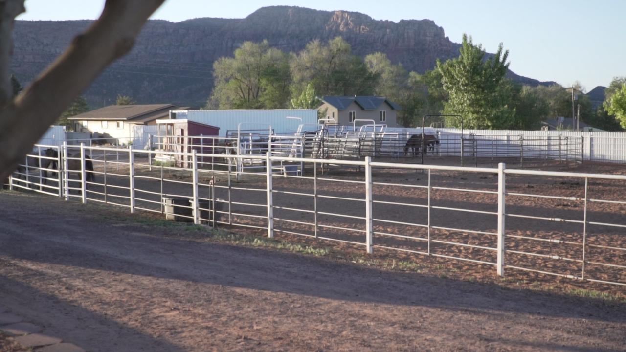 Zion'S Blue Sage Bed & Breakfast Hildale Exterior photo